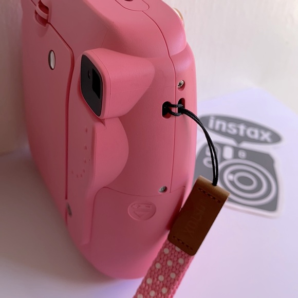Fujifilm Instax Mini 9 Polaroid Camera - Picture 5 of 9